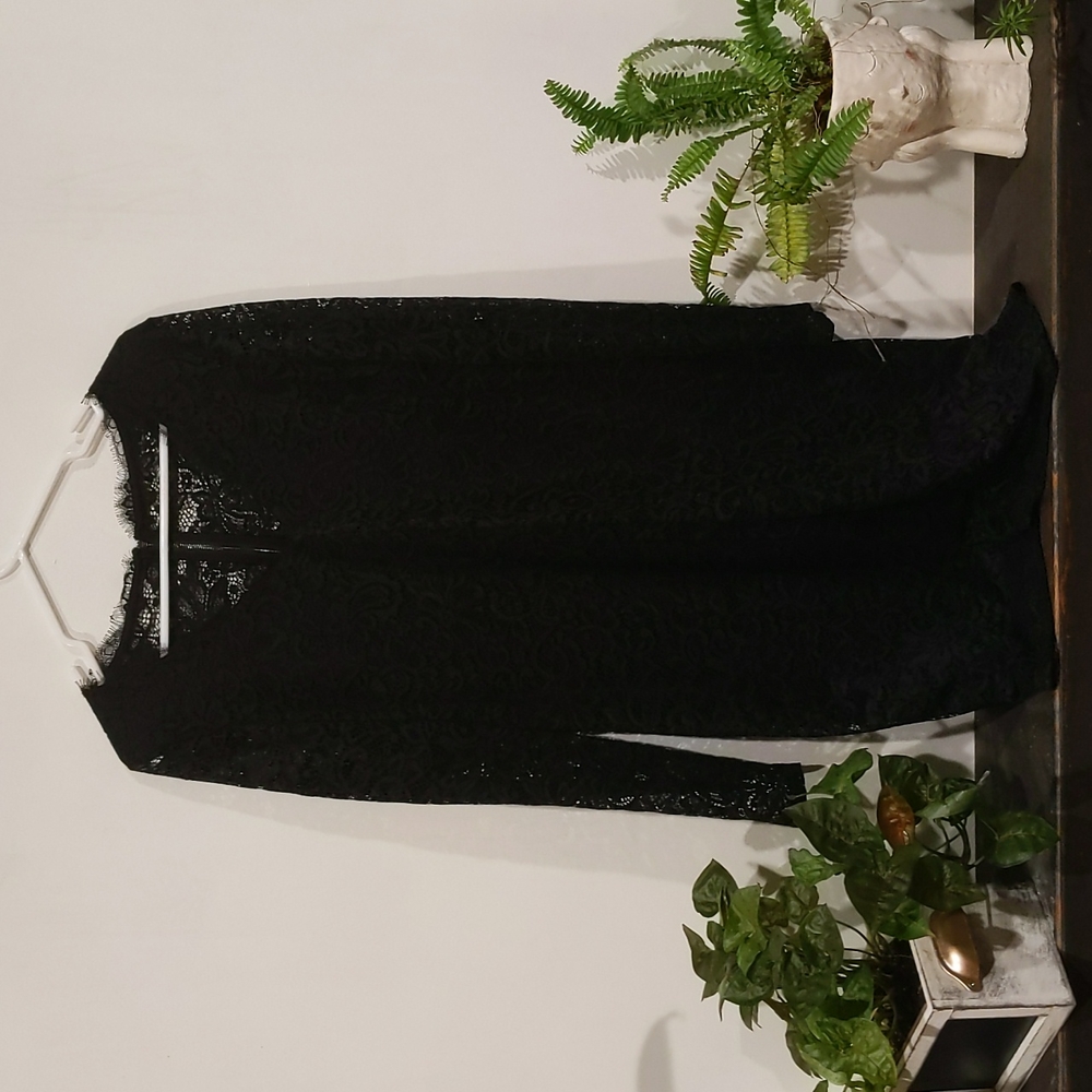 Reitmans black lace dress in size L/G